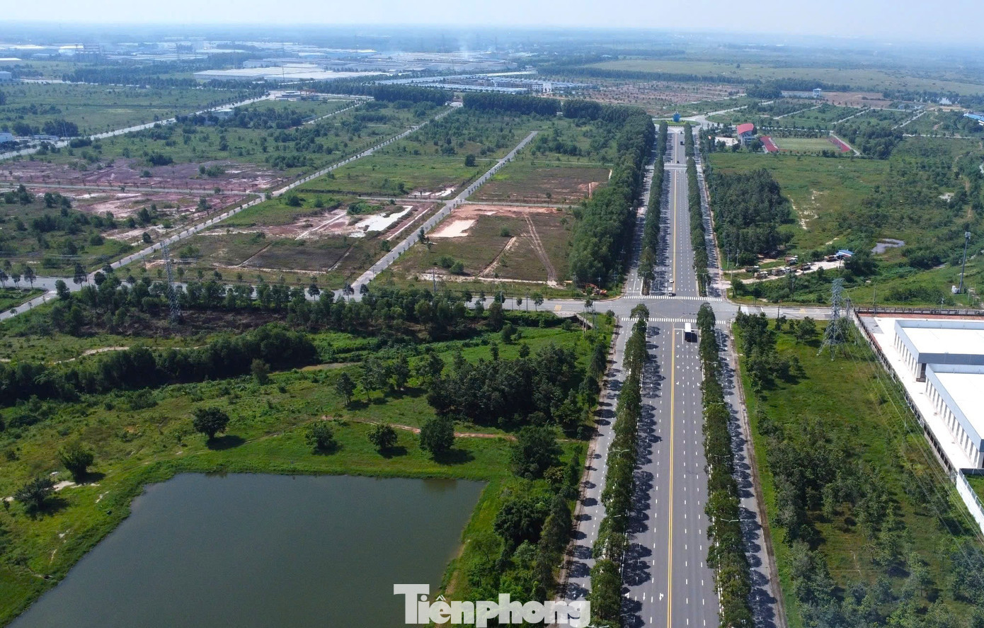 Không gian xanh bao phủ khu công nghiệp. tp-cong-nghiep-9.jpg