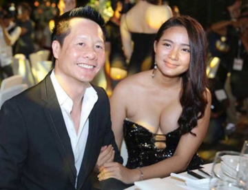 Cô gái quê Cà Mau vừa được đại gia hơn 26 tuổi tặng căn nhà view biển 10 tỷ ở thành phố đáng sống nhất VN, bất động sản khắp nơi