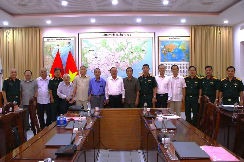 Đề nghị truy tặng danh hiệu Anh hùng LLVT nhân dân đối với Trung tướng Nguyễn Thới Bưng - ảnh 2