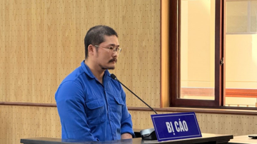 Tuyên phạt một cựu công chức phòng Nội vụ 15 năm tù