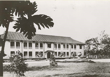 Hơn 130 năm trước, Việt Nam đã có bệnh viện Tây y đầu tiên, được thành lập bởi Hoàng gia