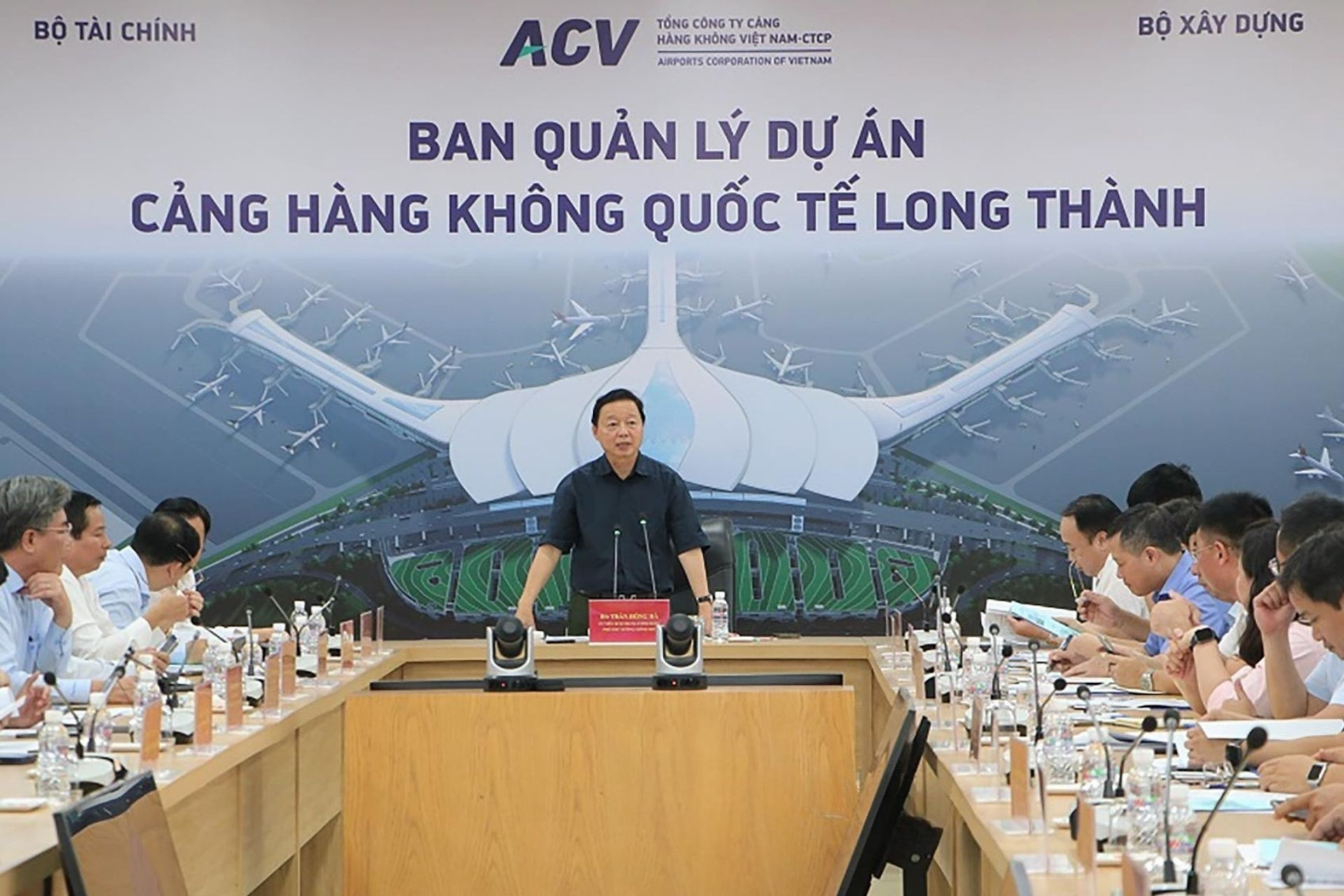 Chỉ đạo 'nóng' của Phó Thủ tướng đối với siêu sân bay 16 tỷ USD lớn nhất Việt Nam- Ảnh 1. Chỉ đạo 'nóng' của Phó Thủ tướng đối với siêu sân bay 16 tỷ USD lớn nhất Việt Nam- Ảnh 1.