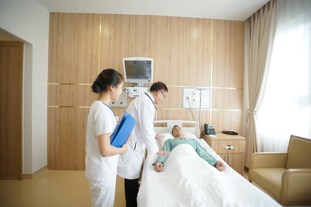 Hệ thống y tế của tỷ phú Phạm Nhật Vượng tiếp tục lọt top thương hiệu giá trị nhất Việt Nam - ảnh 1