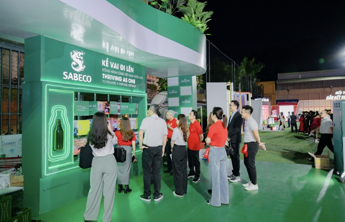 Sabeco (<a style='text-decoration: none;' href='/SAB'>SAB</a>) tổ chức 'Đêm di sản' đầu tiên tại TP. HCM, khởi động chuỗi kỷ niệm 150 năm Di sản vươn cao