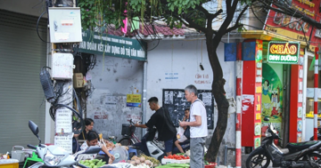 Nhiều xã phường chưa thực hiện nghiêm ‘lệnh’ dẹp chợ cóc, chợ tạm