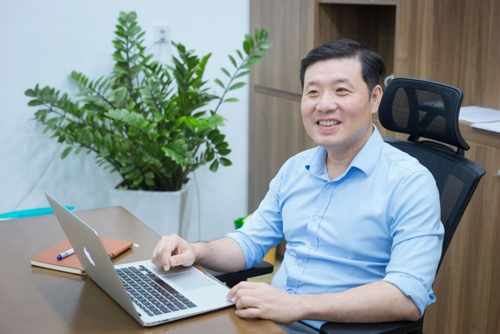 Nhà Toán học Việt nổi tiếng gia nhập ‘lò’ đào tạo tinh hoa 6.500 tỷ của ông Phạm Nhật Vượng: Con trai của nhà thơ nổi tiếng, Giáo sư của ĐH Yale - ảnh 3