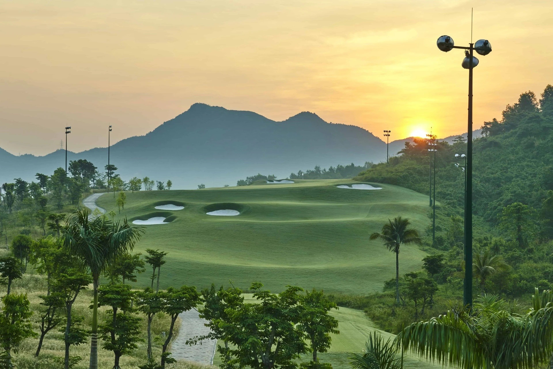 ‘Thủ phủ công nghiệp miền Bắc’ sắp có sân golf bên trong khu đô thị 6.600 tỷ- Ảnh 1. ‘Thủ phủ công nghiệp miền Bắc’ sắp có sân golf bên trong khu đô thị 6.600 tỷ- Ảnh 1.