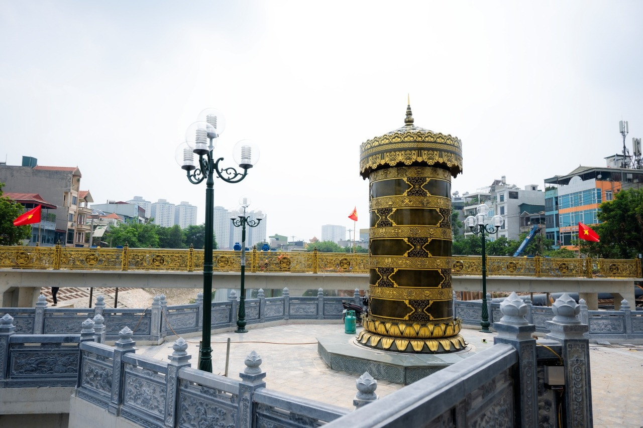 Đập dâng trên dòng sông hơn 2.000 năm tuổi ô nhiễm nhất Thủ đô thành hình đẹp mắt, sắp chính thức hoàn thiện- Ảnh 2.