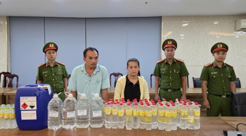 Hãi hùng hơn 30.000 lít giấm độc hại suýt tuồn ra thị trường ở Đà Nẵng