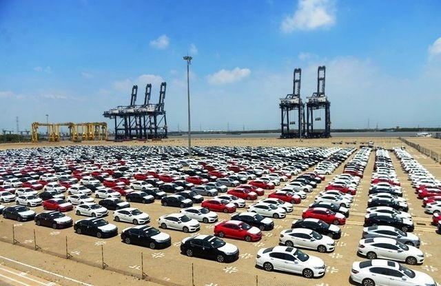 Không phải Trung Quốc hay Thái Lan, đây mới là nguồn ô tô đang nhập ồ ạt vào Việt Nam 8 tháng qua
