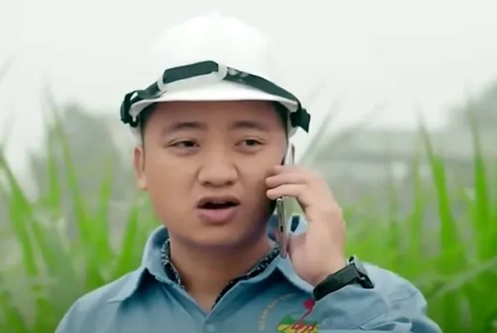 Tài sản của ‘chủ tịch giả nghèo’ trước khi bị khởi tố: Cơ ngơi 50 tỷ làm phim trường, thu nhập 20 tỷ/năm từ hệ sinh thái YouTube - ảnh 3