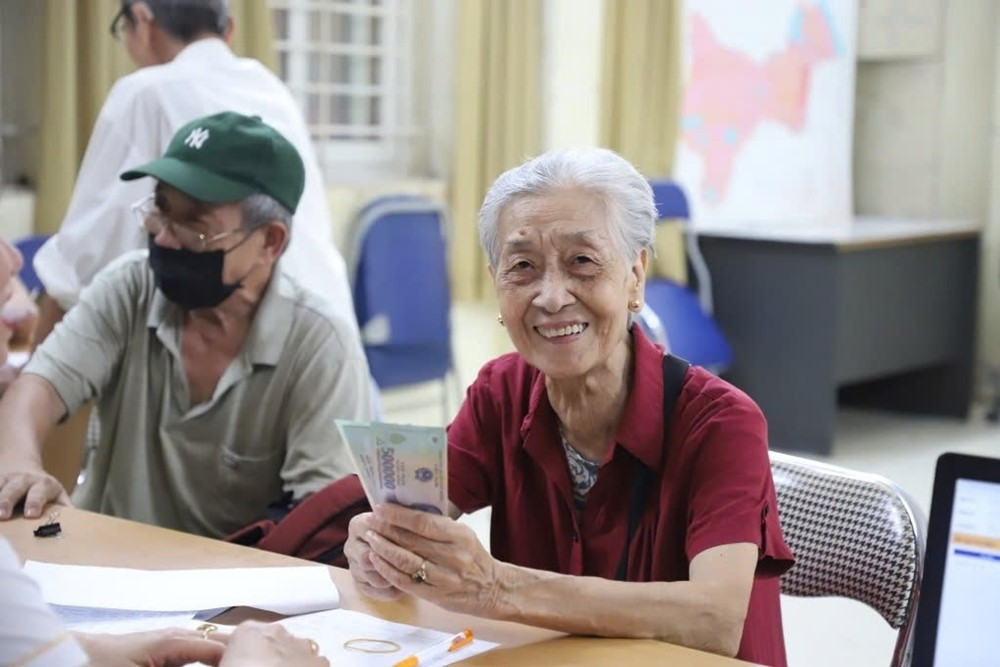 Tin vui cho người hàng triệu cao tuổi ở TP. Hồ Chí Minh và Quảng Ninh - ảnh 1