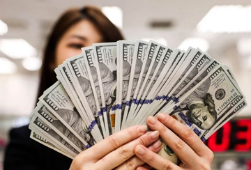 Giá USD tự do liên tục đi xuống, mất hơn 500 đồng chỉ sau một tuần