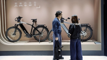 Xuất hiện mẫu xe đạp điện 1.000W chạy nhanh như xe máy, tầm hoạt động ngang ô tô