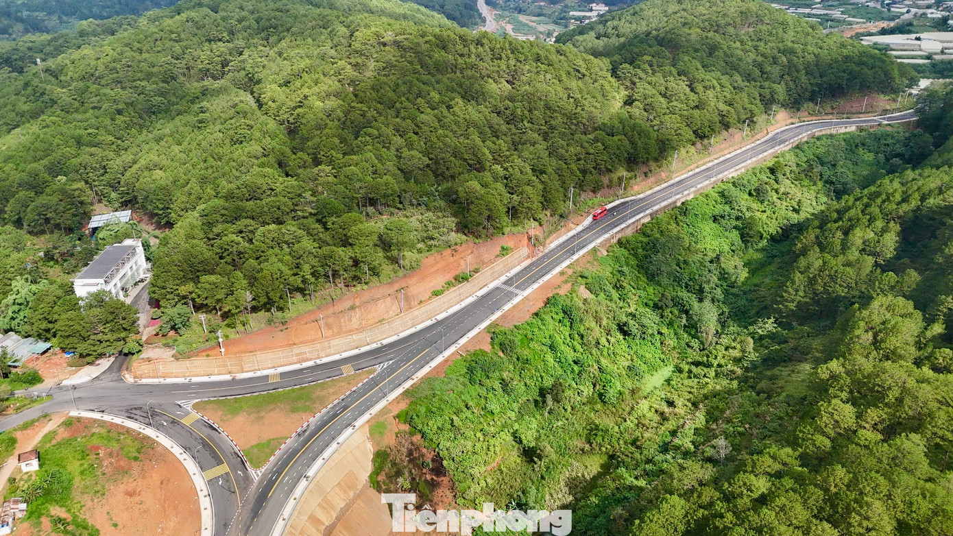 Dự án đường vành đai Đà Lạt (tỉnh Lâm Đồng) có chiều dài 7,4km, khởi công từ tháng 7/2021 với tổng mức đầu tư khoảng 870 tỷ đồng và dự kiến hoàn thành vào tháng 6/2023. tp-2.jpg