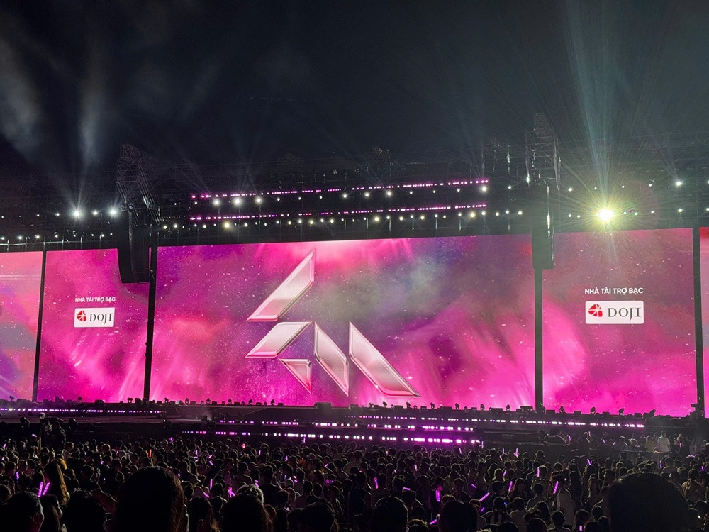 Vui “xập xình” cùng DOJI tại concert Em Xinh ‘Say Hi” Vui “xập xình” cùng DOJI tại concert Em Xinh ‘Say Hi”