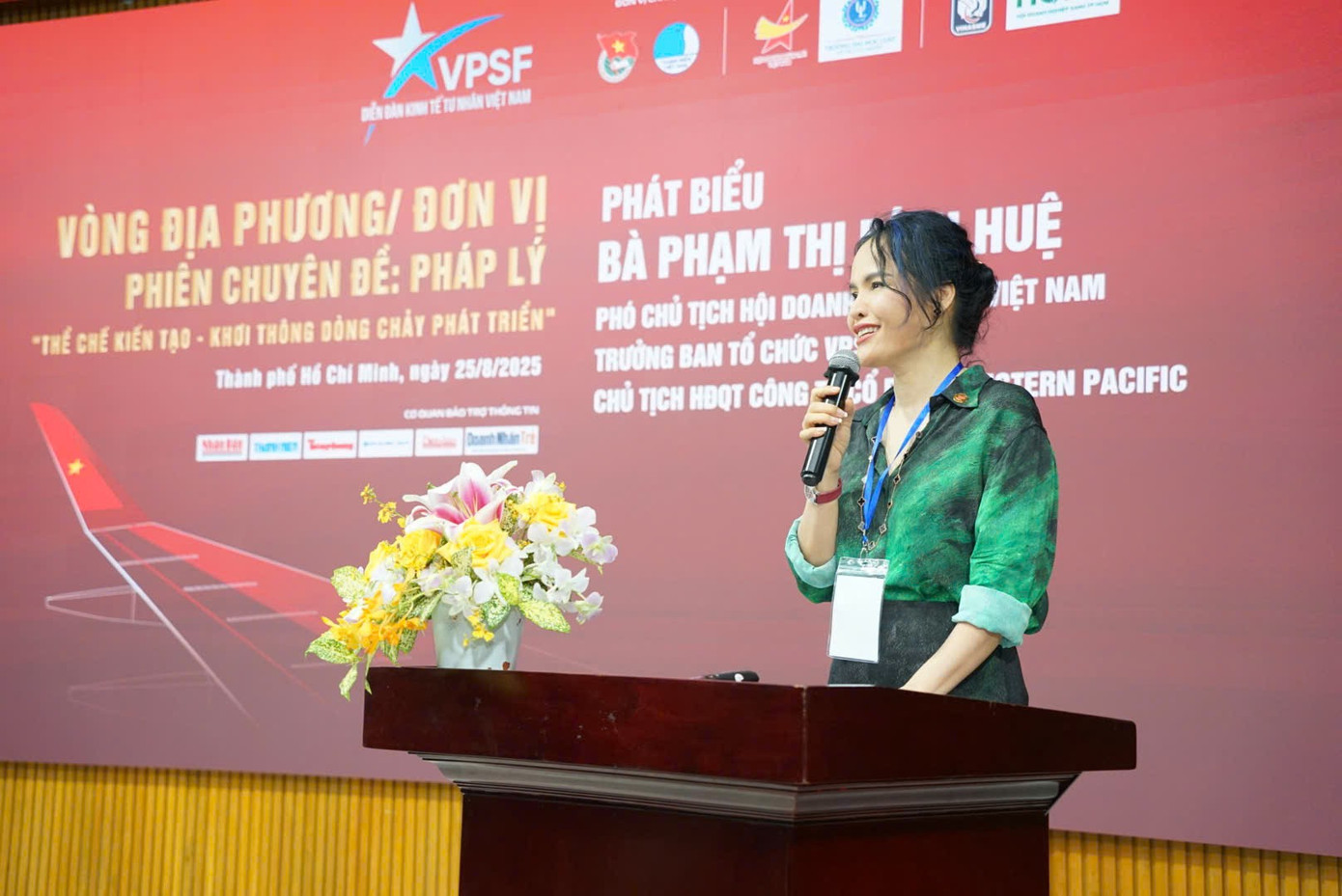 Bà Phạm Thị Bích Huệ – Phó Chủ tịch Trung ương Hội Doanh nhân trẻ Việt Nam. z6943162953497-9dc7e62817135d8444aad99c07cf7f82.jpg