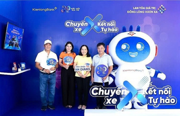 Kỷ niệm 30 năm KienlongBank: 'Chuyến xe X' khởi động hành trình 'Kết nối tự hào'
