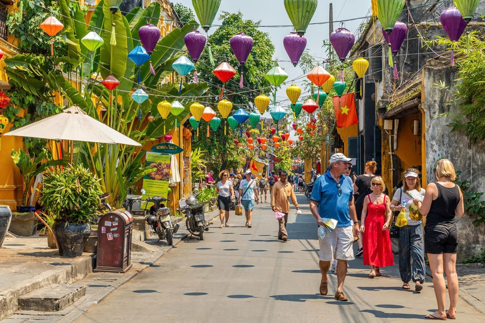 Bùng nổ với 22 triệu khách quốc tế, Việt Nam soán ngôi điểm đến hot nhất châu Á - ảnh 1