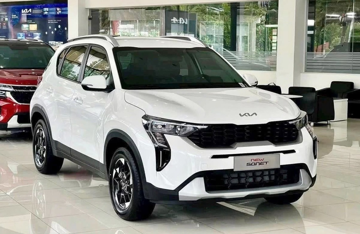 KIA Sonet ‘đấu thẳng’ với Toyota Raize: 'Nhỏ mà có võ’ lại rẻ, cơ hội sở hữu SUV đô thị nay đã quá dễ dàng