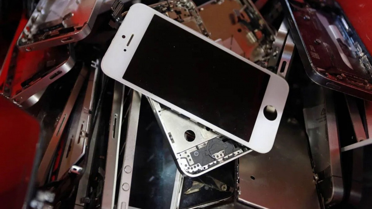 Apple cho ra mắt iOS 26 có thể 'biến' 75 triệu iPhone thành rác thải điện tử