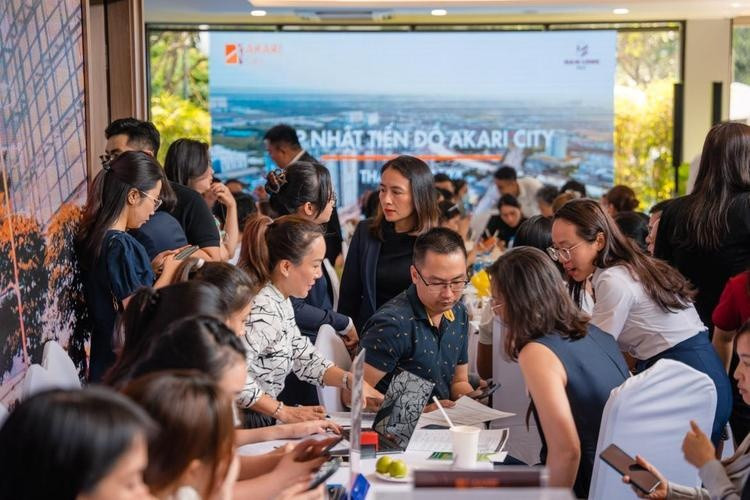 Bất động sản 8 tháng đầu năm: Chung cư và nhà riêng chững lại, bất ngờ với phân khúc vẫn tăng 40%