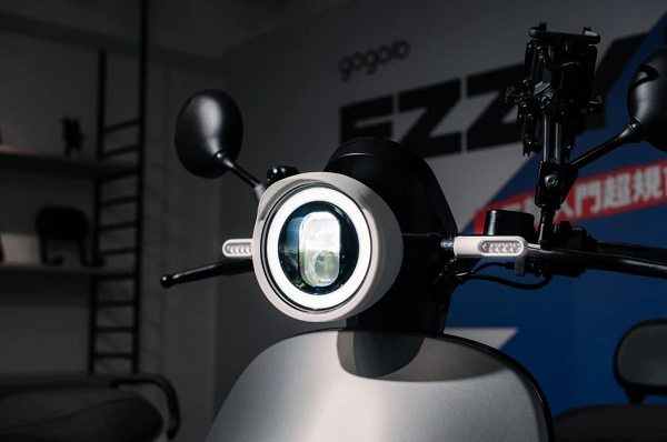 'Xe điện quốc dân' ra mắt, giá mềm chỉ 30 triệu: Thiết kế sang xịn, có cả tính năng như trên ô tô