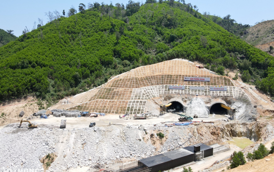 Hầm xuyên núi dài nhất tuyến cao tốc Khánh Hòa - Buôn Ma Thuột do Đèo Cả thi công chồng chất khó khăn- Ảnh 2.