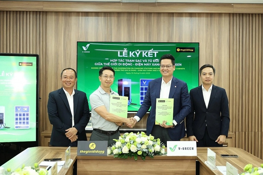 Liên minh trạm sạc xe điện - chuỗi bán lẻ: Vingroup đưa mô hình 'hot trend' toàn cầu về Việt Nam