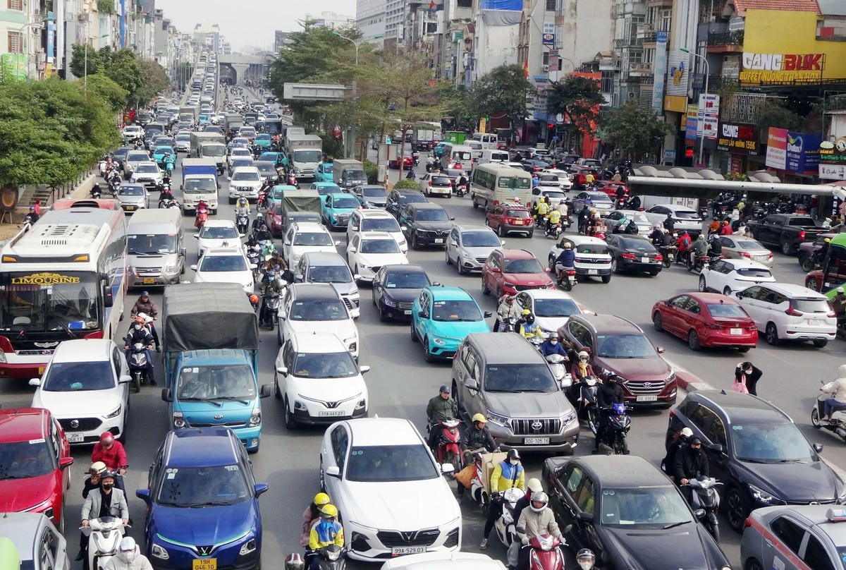 Tắc đường ở Hà Nội. Ảnh: Thanh Hà. a13-6847-2598-9764-3015.jpg