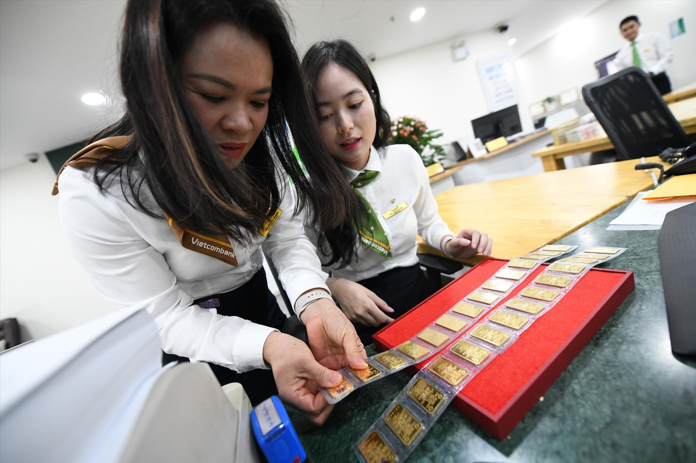 Các chuyên gia ủng hộ việc áp thuế TNCN với giao dịch vàng nhưng cần phân loại và có lộ trình. Ảnh: Như Ý hny-0231.jpg