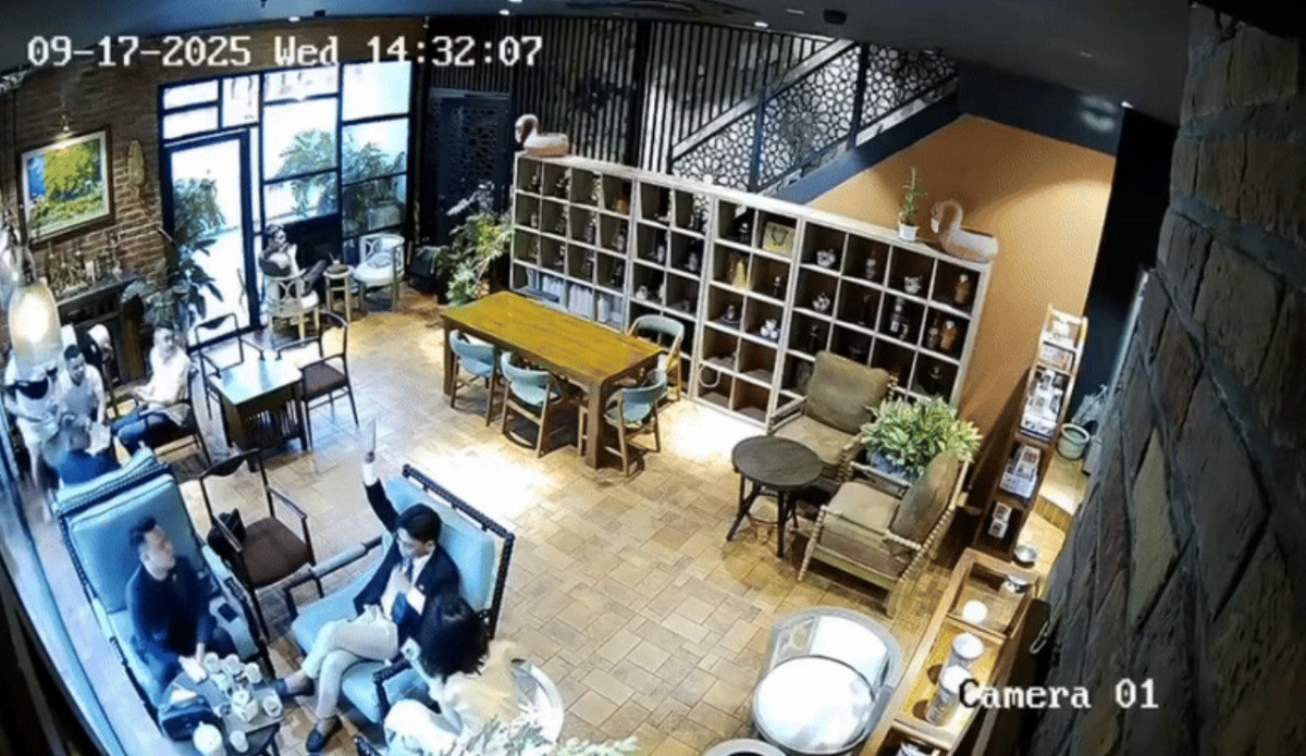 ‘Tổng tài’ trong vụ nhân viên quán cà phê nghi bị hành hung là Chủ tịch công ty bán khóa học tài chính