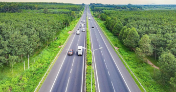Sẽ nghiên cứu bổ sung làn đường vượt riêng trên các tuyến cao tốc