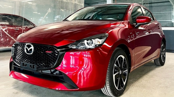 Thị trường Sedan hạng B ảm đạm trong tháng Ngâu, lần đầu tiên Mazda2 tạo cú sốc doanh số