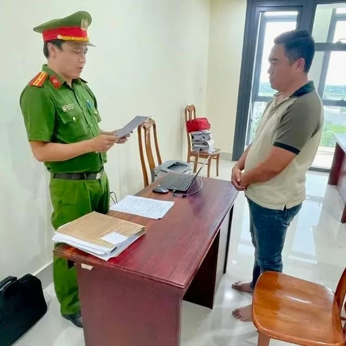 Khởi tố, cấm đi khỏi nơi cư trú với 2 giám đốc - ảnh 1