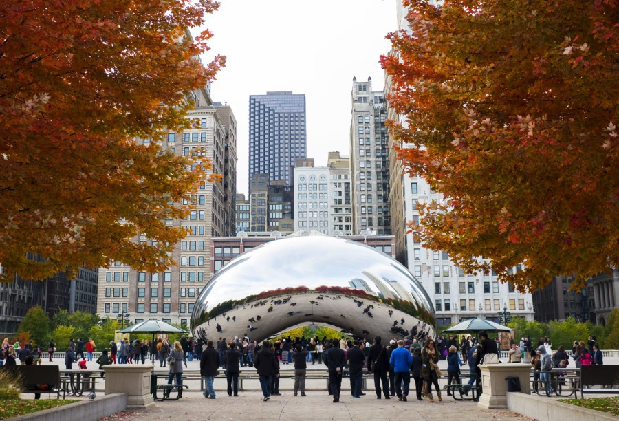 Cloud Gate (“Hạt đậu nhỏ”) tại Millennium Park-Chicago (Mỹ). Ảnh: aa-fall-milpark-01-900x612-85428612484714460578245.jpg