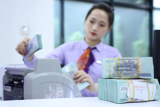 P2P Lending lần đầu được thử nghiệm có kiểm soát: Vì sao NHNN siết trần vay 100 triệu đồng?