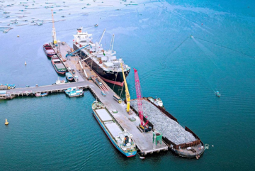 Tỉnh sở hữu đường bờ biển dài nhất Việt Nam lấn biển xây kho xăng dầu và nhiên liệu bay