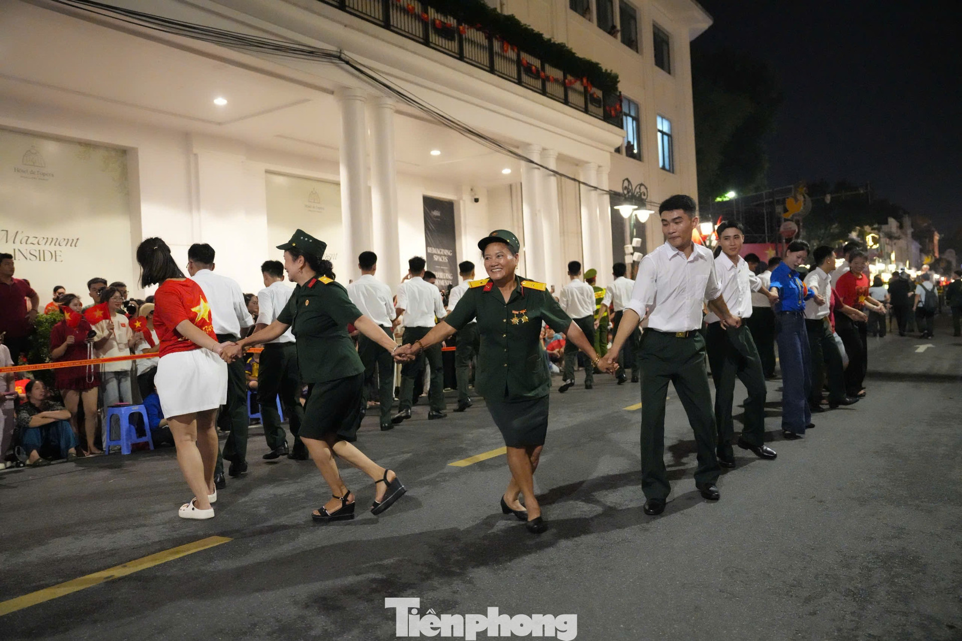 tp-hn-cum-concert13.jpg