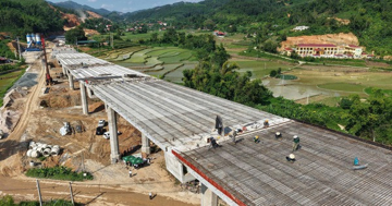 Chỉ ít tháng nữa, cao tốc 23.000 tỷ rút ngắn nửa thời gian kết nối Thủ đô với tỉnh giáp Trung Quốc sẽ thông xe