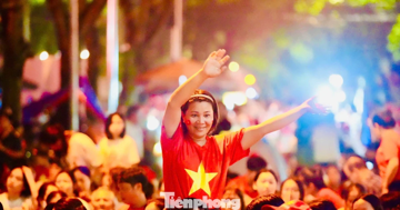 Toàn cảnh Hà Nội đêm không ngủ