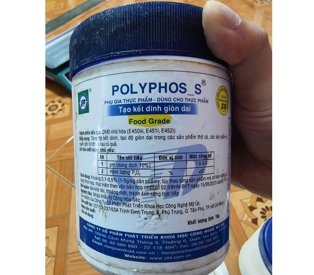 Khởi tố chủ cơ sở dùng ‘hàn the’ làm giò chả, xúc xích - ảnh 4