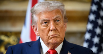 Cái giá của việc thách thức ông Trump