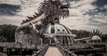 Công viên nước bỏ hoang gần 20 năm của Việt Nam liên tục xuất hiện trên báo nước ngoài mở cửa đón khách