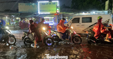 Thời tiết TPHCM diễn biến phức tạp dưới tác động của bão Ragasa