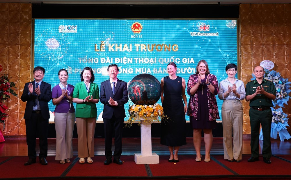 Người dân gọi ngay vào số điện thoại ‘nóng’ này để tố giác nạn mua bán người - ảnh 1