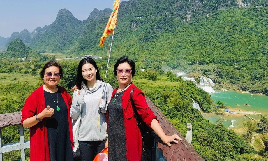 Ngôi vương du lịch Đông Nam Á đổi chủ, Việt Nam thành thủ phủ du lịch mới của khách Trung Quốc Ngôi vương du lịch Đông Nam Á đổi chủ, Việt Nam thành thủ phủ du lịch mới của khách Trung Quốc