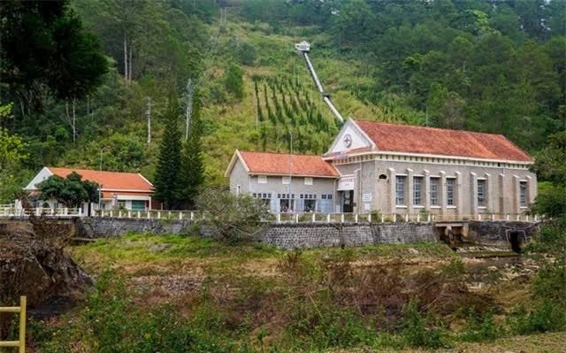 Nhà máy thủy điện cổ xưa nhất Việt Nam: Giống biệt thự nghỉ dưỡng với tuổi đời 80 năm- Ảnh 3.