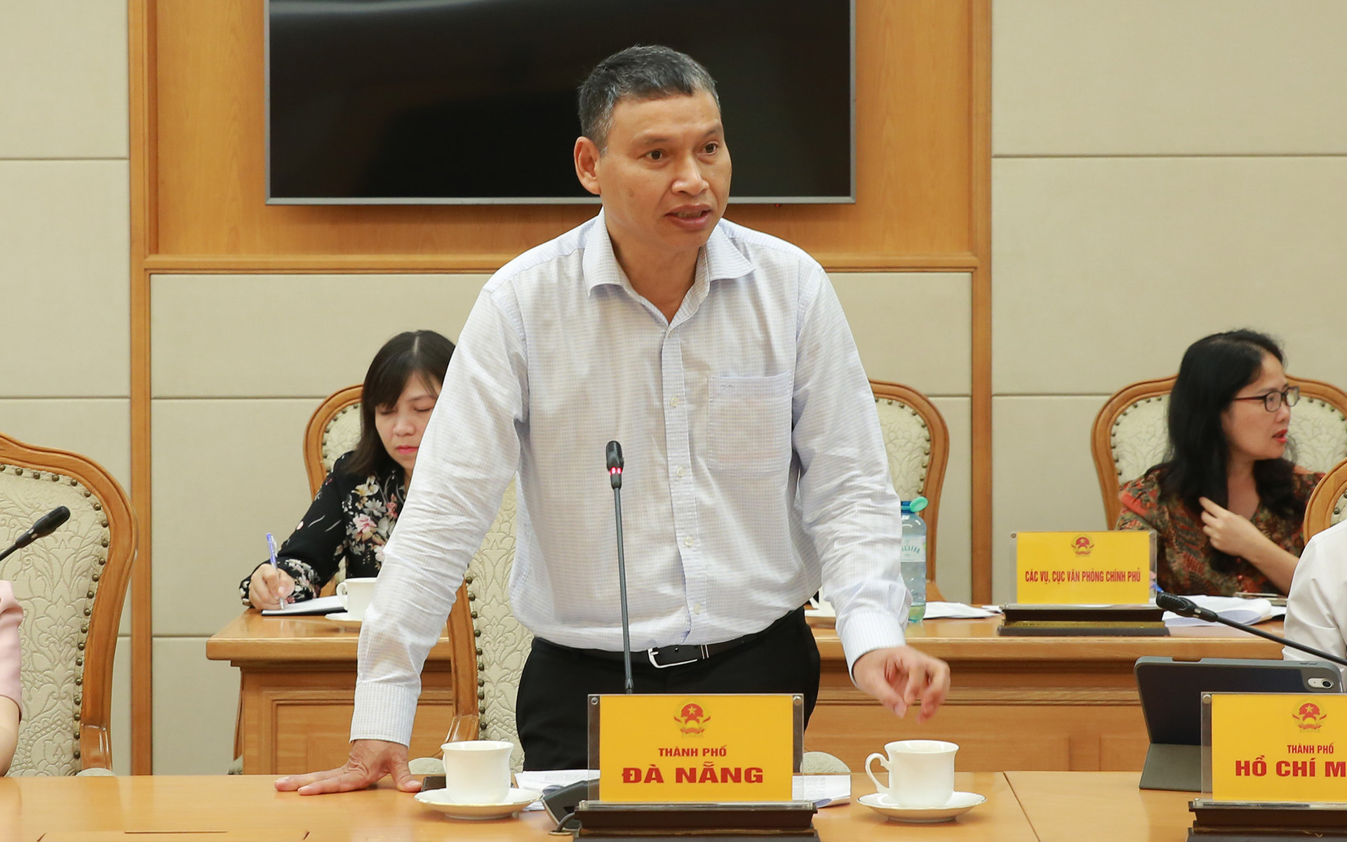 Chính sách đất đai, môi trường trong Trung tâm tài chính quốc tế: Bảo đảm cơ chế đặc thù, tránh thủ tục hành chính rườm rà- Ảnh 4. Chính sách đất đai, môi trường trong Trung tâm tài chính quốc tế: Bảo đảm cơ chế đặc thù, tránh thủ tục hành chính rườm rà- Ảnh 4.