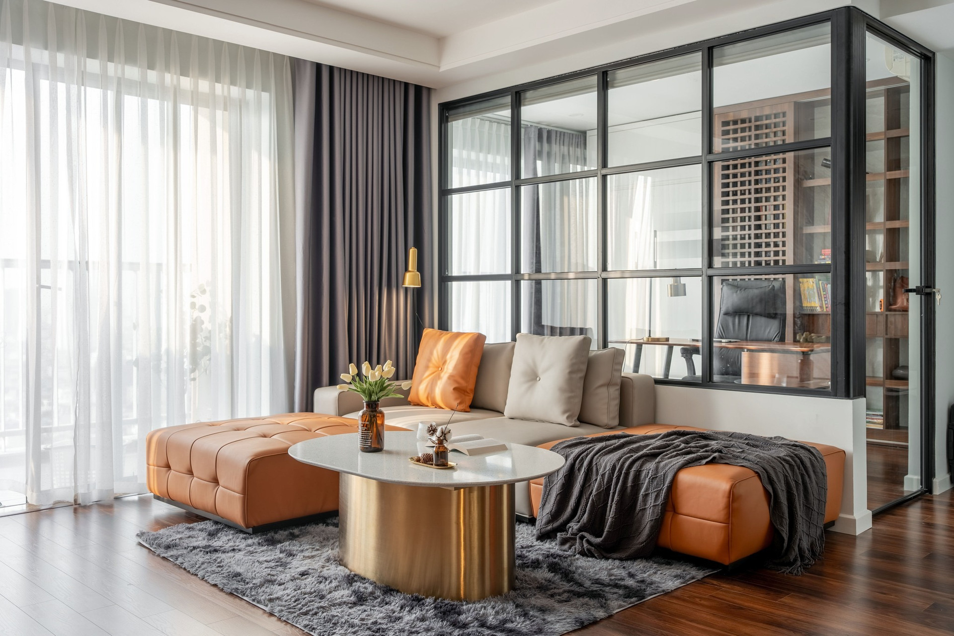 Căn hộ cũ ‘lột xác’ thành không gian sống sang trọng, hiện đại chỉ với 5 triệu đồng/m2- Ảnh 4.